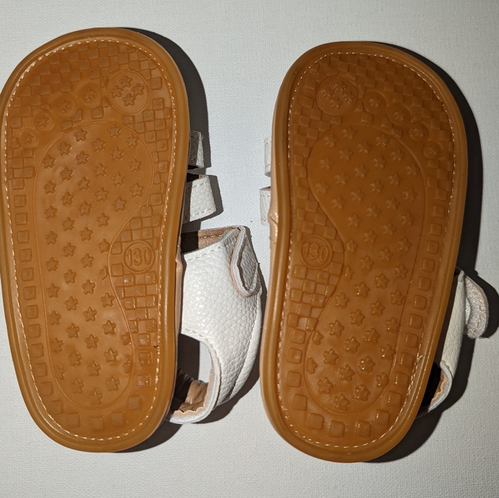 Flower Sandals - Picture 3 of 3